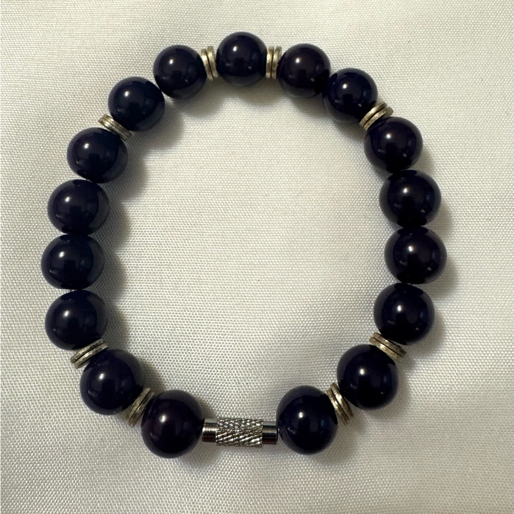 Chic Navy Beaded Bracelet with Silver Details
*4 for $30